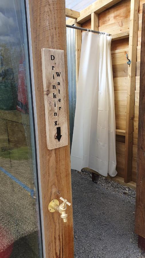 Hotel Calon Y Goedwig Glamping Llandovery Esterno foto