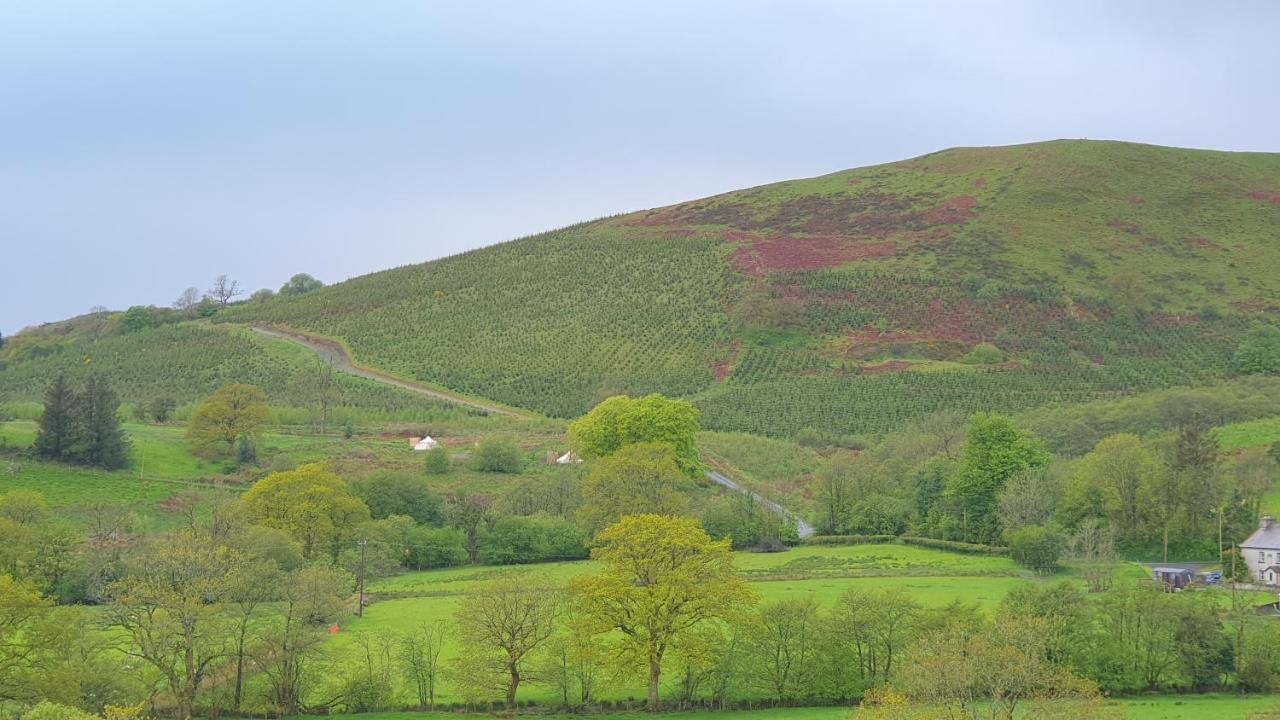Hotel Calon Y Goedwig Glamping Llandovery Esterno foto