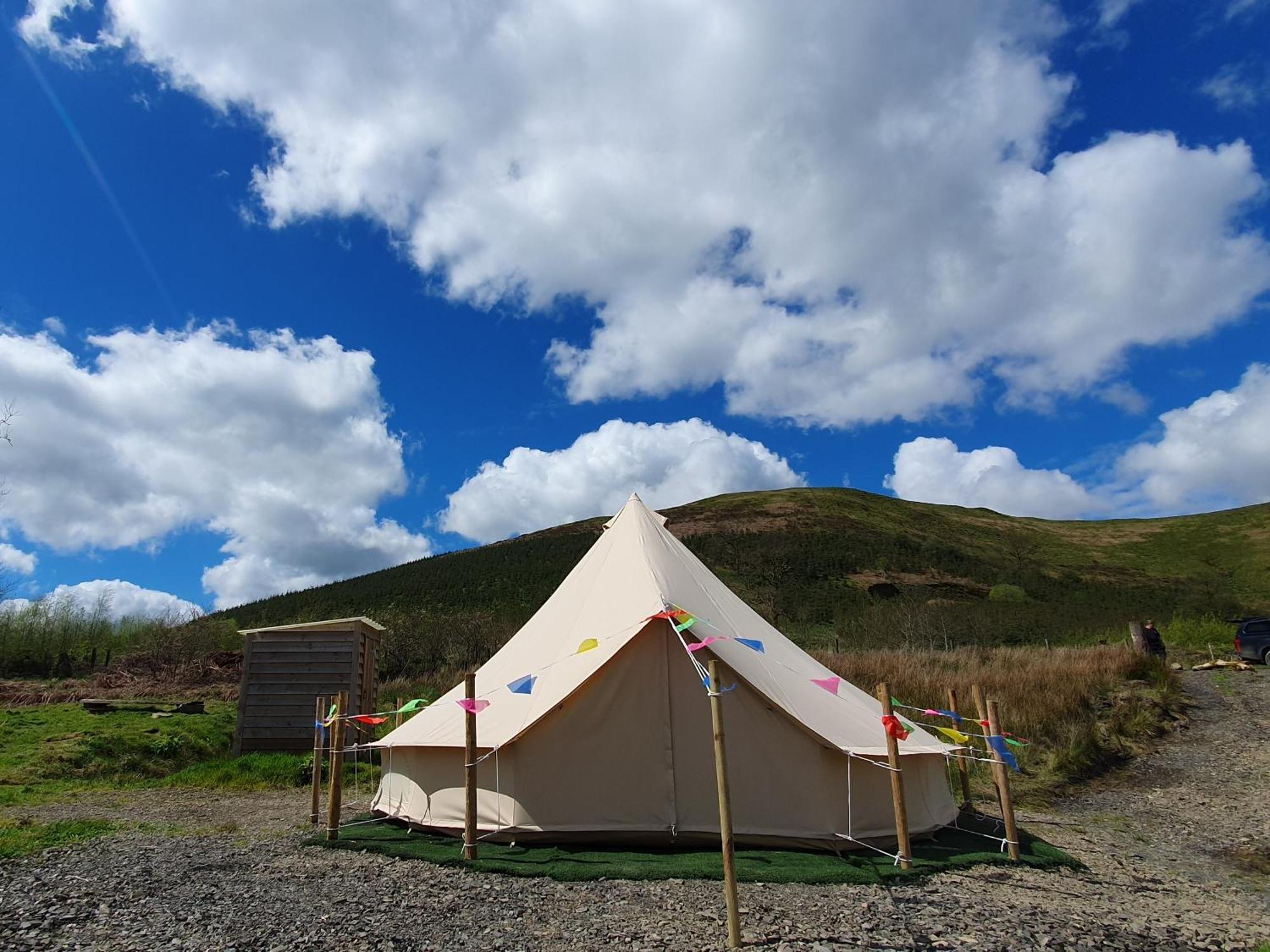 Hotel Calon Y Goedwig Glamping Llandovery Esterno foto